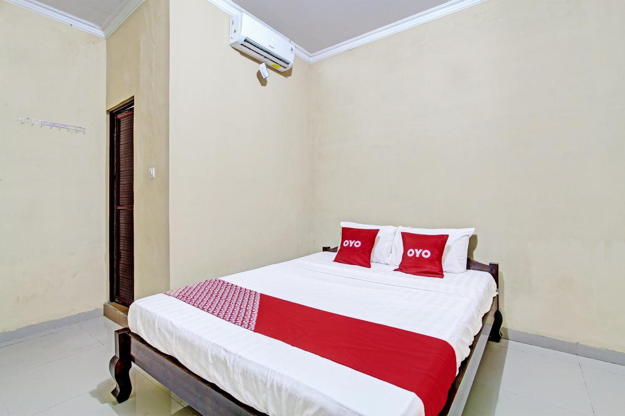 Oyo 91353 Hotel Surya Andesa Klaten Esterno foto