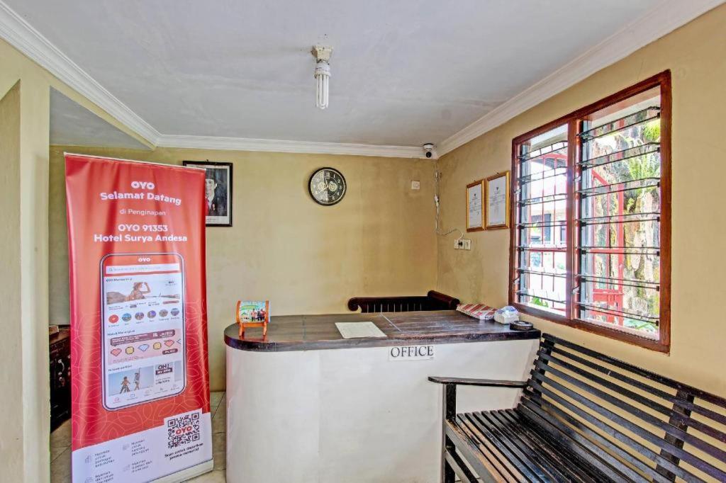 Oyo 91353 Hotel Surya Andesa Klaten Esterno foto