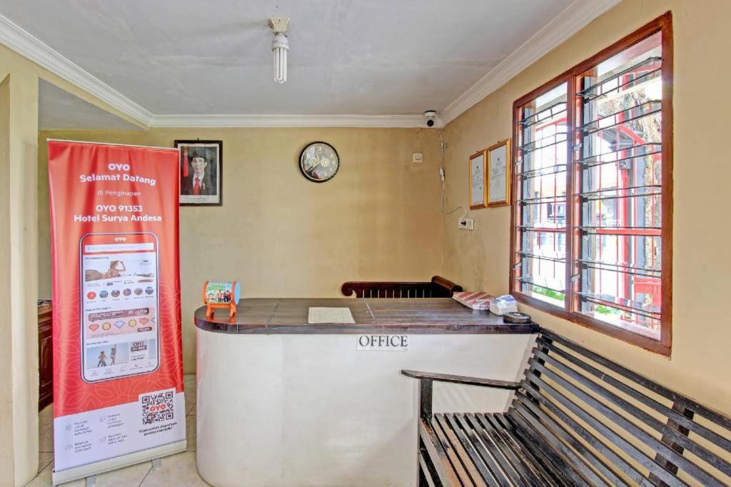 Oyo 91353 Hotel Surya Andesa Klaten Esterno foto
